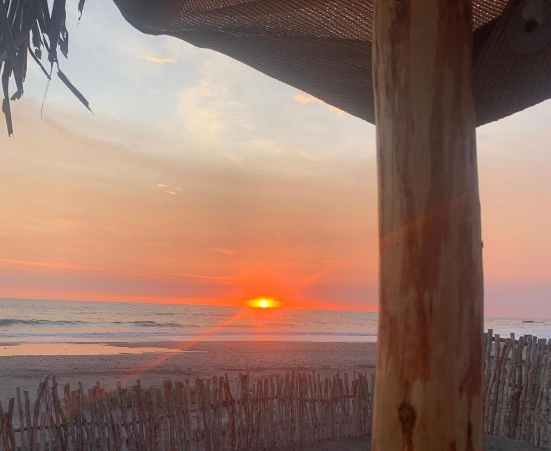 Tres Velas Surf Celestino Gazca Villasenor Bagian luar foto