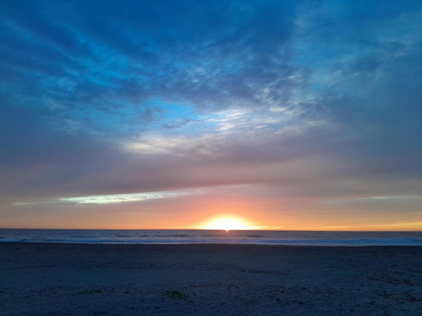 Tres Velas Surf Celestino Gazca Villasenor Bagian luar foto