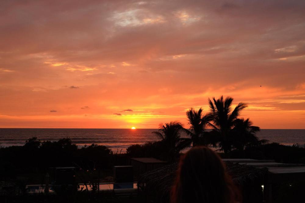 Tres Velas Surf Celestino Gazca Villasenor Bagian luar foto
