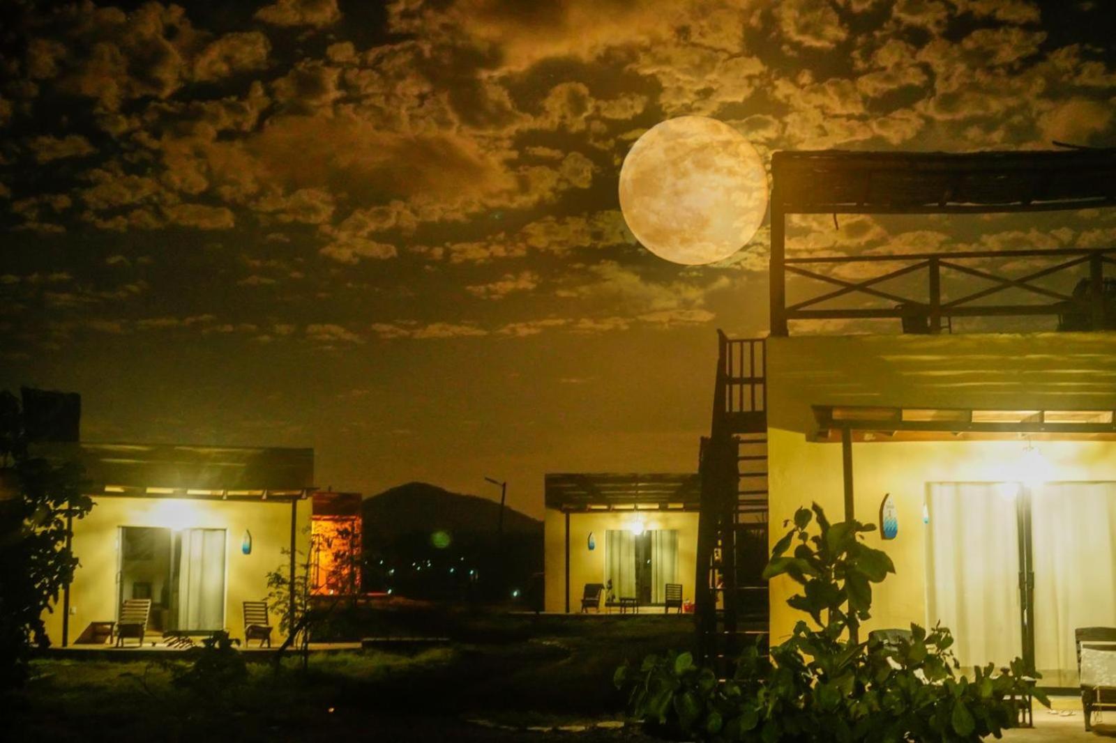Tres Velas Surf Celestino Gazca Villasenor Bagian luar foto